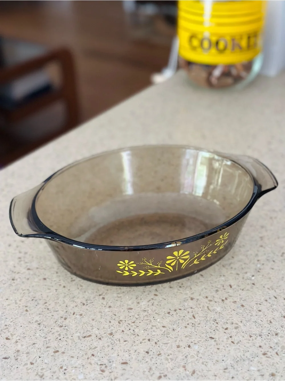 Vintage yellow daisy and smoked amber casserole dish